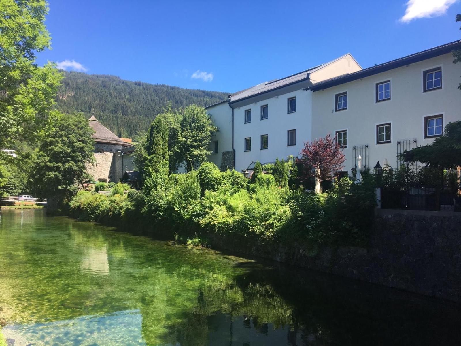Der Torwirt Radstadt Extérieur photo
