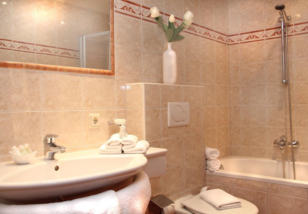 Der Torwirt Radstadt Extérieur photo